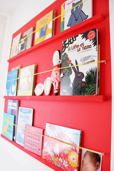 Eπίπεδη βιβλιοθήκη για το παιδικό δωμάτιο | imommy.gr