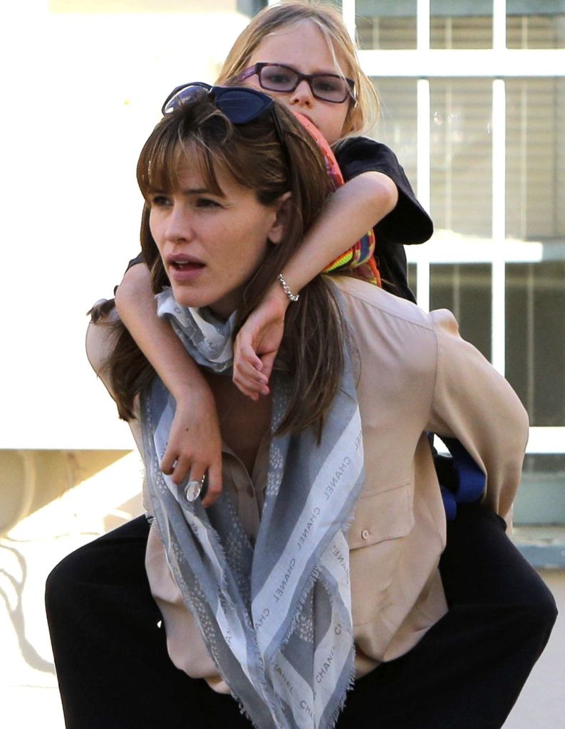 Οι φίλοι της Τζένιφερ Γκάρνερ ανησυχούν- Γιατί της ζητούν να κάνει ένα διάλειμμα