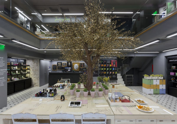 H APIVITA παρουσιάζει το ΤΗE APIVITA EXPERIENCE STORE στο Κολωνάκι | imommy.gr