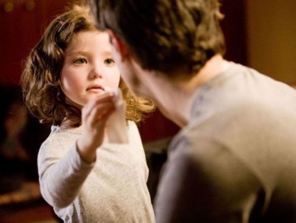 Πόσο αλλάζουν οι κόρες τους μπαμπάδες; | imommy.gr