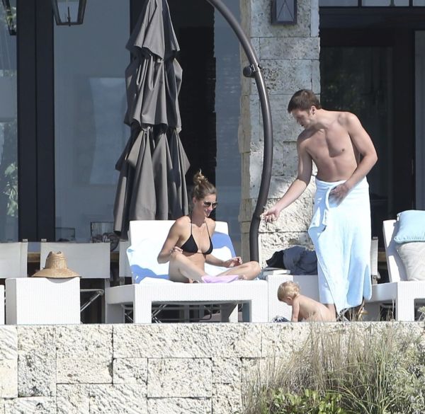 Η Ζιζέλ σε οικογενειακές διακοπές στις Μπαχάμες | imommy.gr