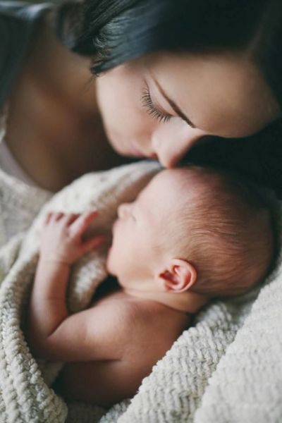 Τα 7 στάδια του στερητικού συνδρόμου ύπνου (που κάθε μαμά περνάει με το μωρό της) | imommy.gr