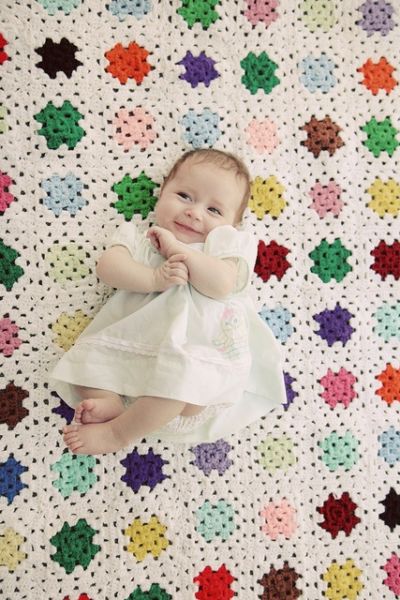 Γιατί είναι απαραίτητο να κάθεται το μωρό μας (και) μπρούμυτα; | imommy.gr