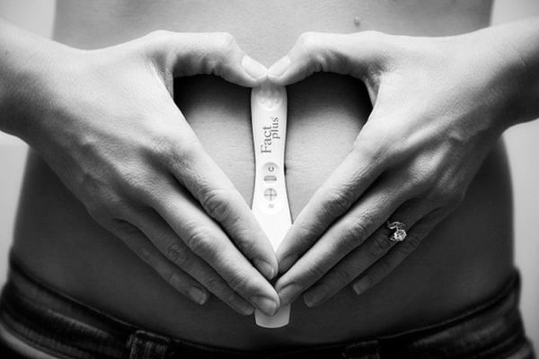 Ποια είναι τα συμπτώματα εγκυμοσύνης μετά από εξωσωματική; | imommy.gr