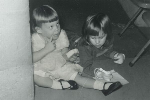 Φωτογραφικό άλμπουμ: Μαμά και κόρη φίλες από παλιά | imommy.gr