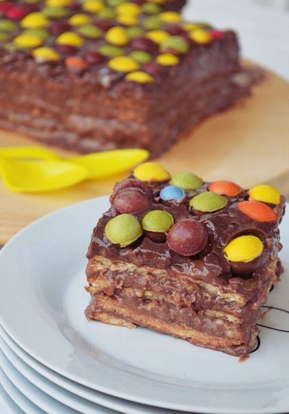 Εύκολη τούρτα σοκολάτα με μπισκότα πτι-μπερ | imommy.gr