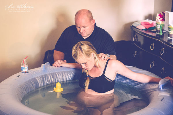 Εικόνες: Μια επεισοδιακή γέννα στο σπίτι! | imommy.gr