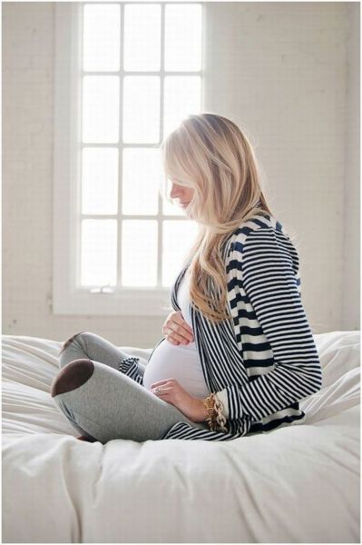 Εγκυμοσύνη: Ποια είναι η ιδανική στάση ύπνου; | imommy.gr