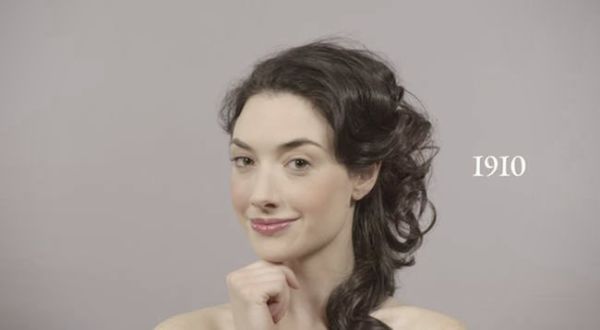 Βίντεο: 100 χρόνια γυναικείας ομορφιάς σε 1 λεπτό! | imommy.gr