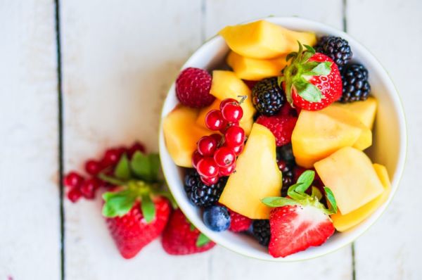 Γιατί είναι απαραίτητα τα ανοιξιάτικα φρούτα στη διατροφή του παιδιού; | imommy.gr