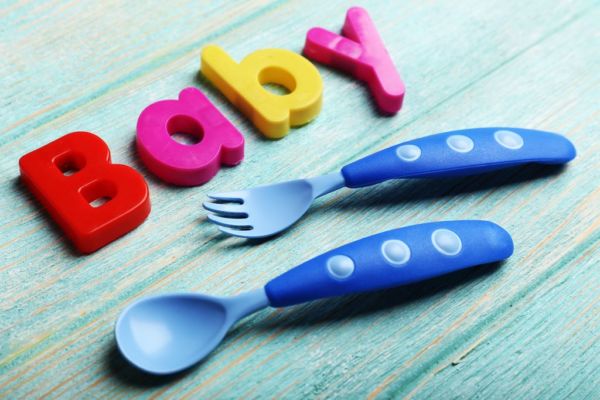 Εσείς τρώτε από το ίδιο κουτάλι με το μωρό; | imommy.gr