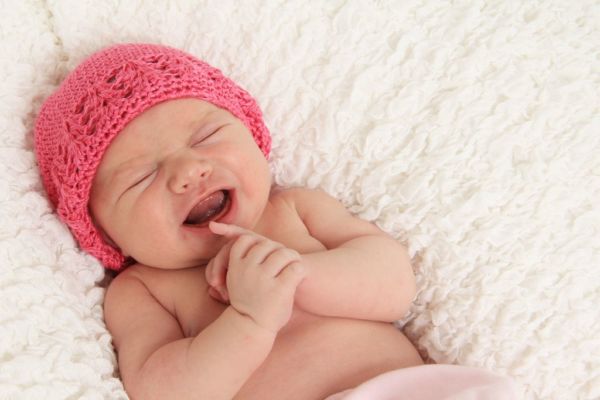 Είναι φυσιολογικό για το μωρό να κλαίει συνέχεια; | imommy.gr