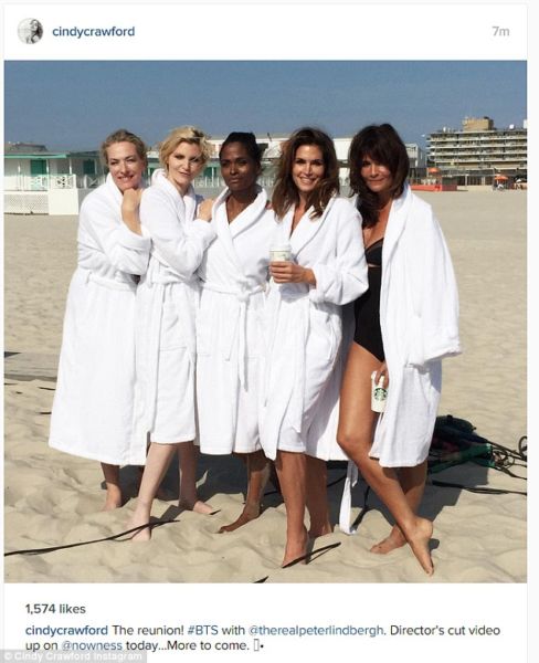 Τα τοπ μόντελ των ΄90ς στο πιο σέξι reunion! | imommy.gr