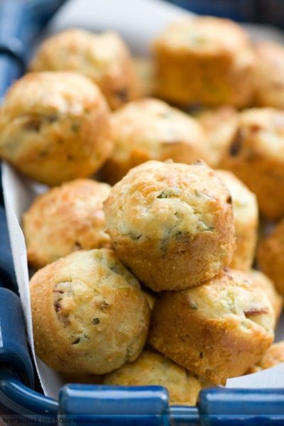 Εύκολα αλμυρά muffins με τυρί και ζαμπόν | imommy.gr
