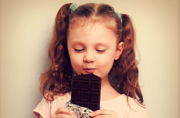 Σοκολάτα: Πόση μπορώ να δίνω στο παιδί μου; | imommy.gr