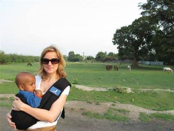 Μαρτυρία: Η Ελληνίδα που υιοθέτησε τον μικρό Οδυσσέα από την Αιθιοπία. | imommy.gr