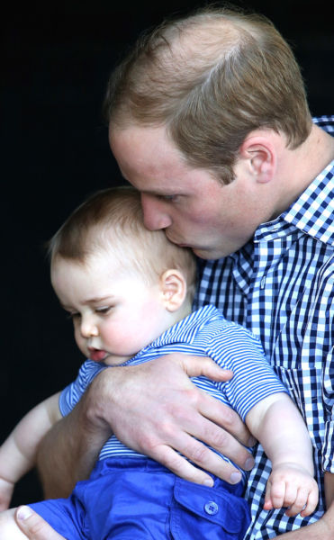 Ο πρίγκιπας Γουίλιαμ ξέρει το μυστικό για να σταματούν το κλάμα τα μωρά! | imommy.gr