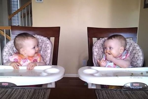 Απολαυστικό βίντεο: Δίδυμα που χορεύουν | imommy.gr