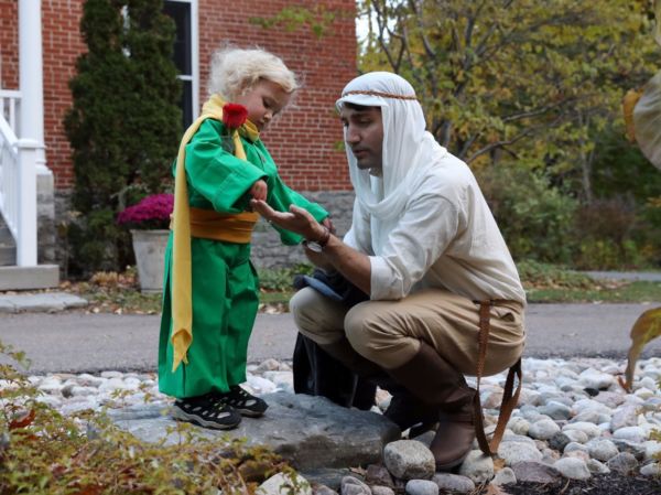 Halloween: Ο Τζάστιν Τριντό ντυμένος πιλότος, συνοδεύει τον Μικρό Πρίγκιπα γιο του! | imommy.gr