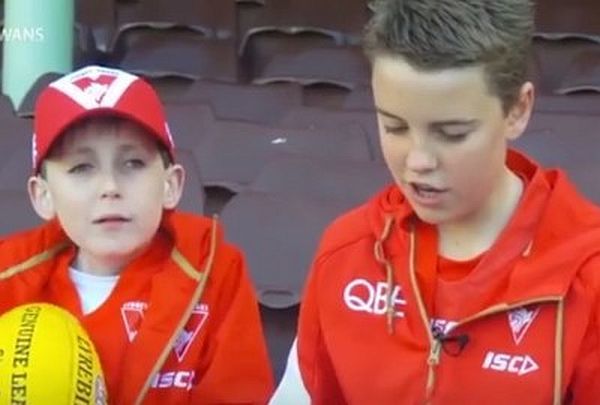 Βίντεο: Δύο αγόρια μας διδάσκουν τη δύναμη της φιλίας | imommy.gr