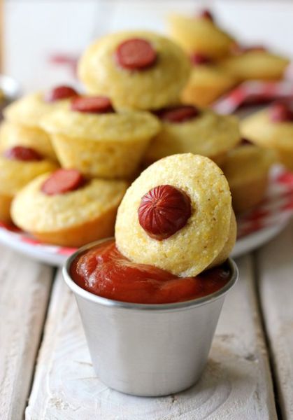 Εύκολα muffins με λουκάνικο | imommy.gr