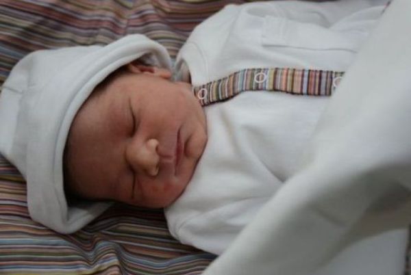 Μαμά που είχε καταψύξει την ωοθήκη της γεννάει υγιέστατο μωρό, χαρίζοντας ελπίδες σε εκατομμύρια γυναίκες! | imommy.gr