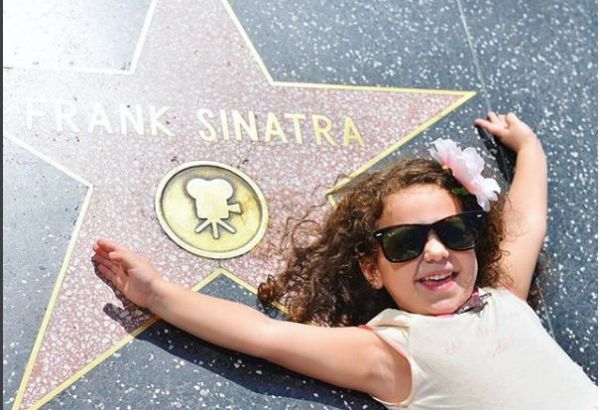 Βίντεο: 5χρονη πιτσιρίκα τραγουδάει Frank Sinatra | imommy.gr