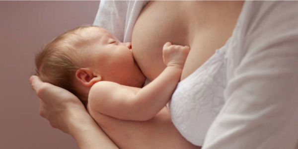 Βίντεο: Πώς να θηλάσουμε σωστά το μωρό μας! | imommy.gr