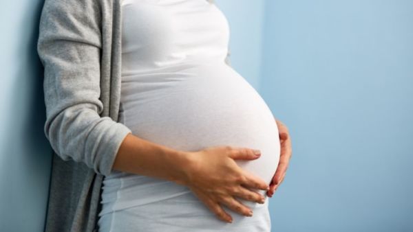 Εγκυμοσύνη: 8 ερωτήσεις που πρέπει να κάνετε στη μητέρα σας | imommy.gr