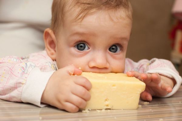 Από ποια ηλικία μπορεί το μωρό μας να φάει τυρί; | imommy.gr