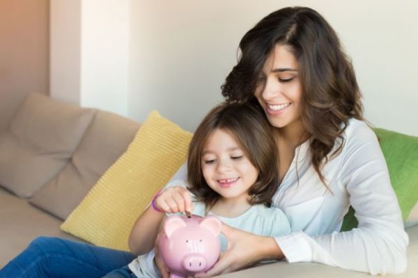 Πώς να μάθετε στα παιδιά σας την αξία των χρημάτων | imommy.gr