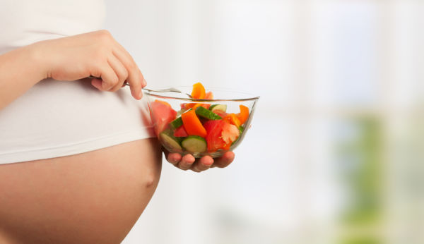Δέκα υπερτροφές που πρέπει να τρώει κάθε έγκυος | imommy.gr