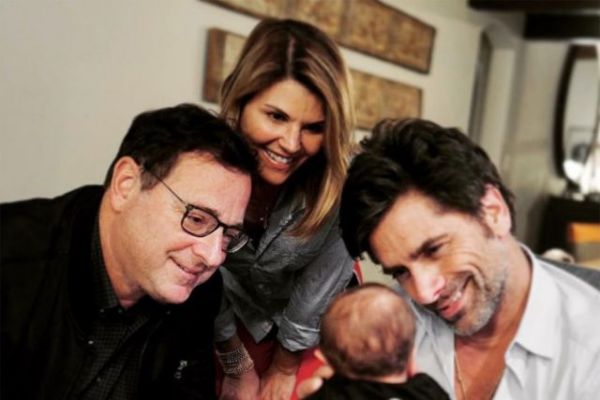 Ο Τζον Στάμος σύστησε το νεογέννητο παιδί του στους συνάδελφους του | imommy.gr