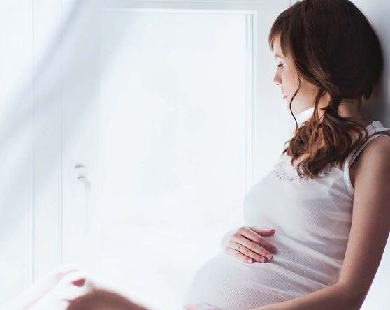 Φούσκωμα και δυσπεψία στην εγκυμοσύνη: Πώς θα απαλλαγείτε | imommy.gr