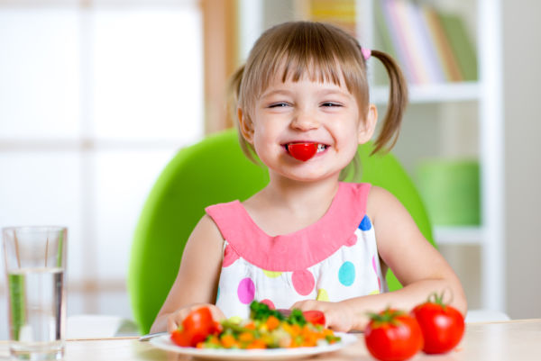 Επιτρέπεται ένα παιδί να είναι χορτοφάγο; | imommy.gr