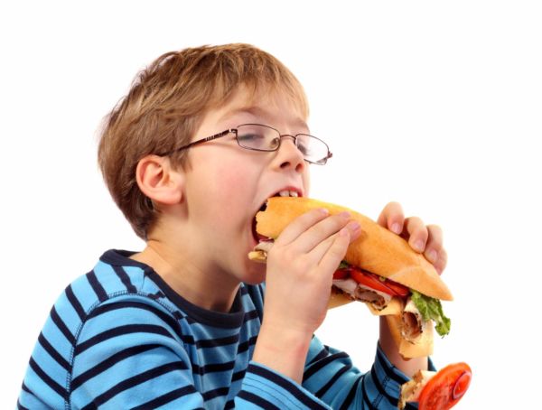 Είναι καλά ή επιβλαβή τα συμπληρώματα διατροφής στα παιδιά; | imommy.gr