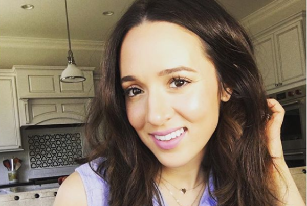 Η υπέροχη οικογενειακή φωτογραφία της Καλομοίρας | imommy.gr