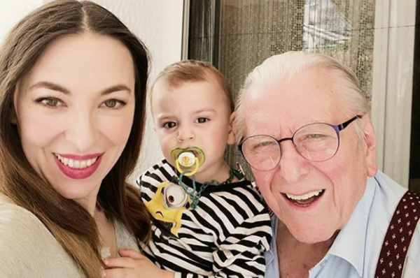 Κώστας Βουτσάς: Τα χαμόγελα με την οικογένειά του | imommy.gr