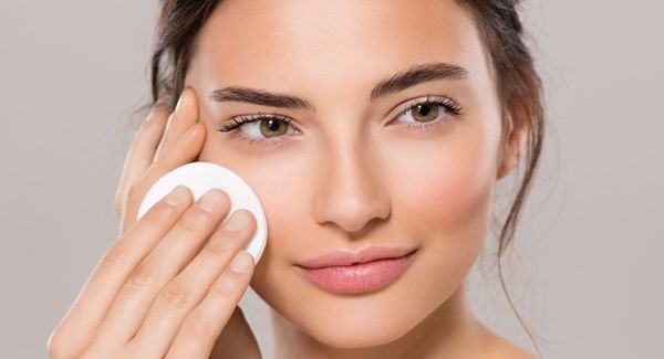 Φτιάξτε μόνη σας ενυδατική λοσιόν ντεμακιγιάζ | imommy.gr