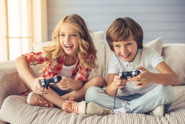 Τα ηλεκτρονικά παιχνίδια αυξάνουν την επιθετικότητα των παιδιών | imommy.gr