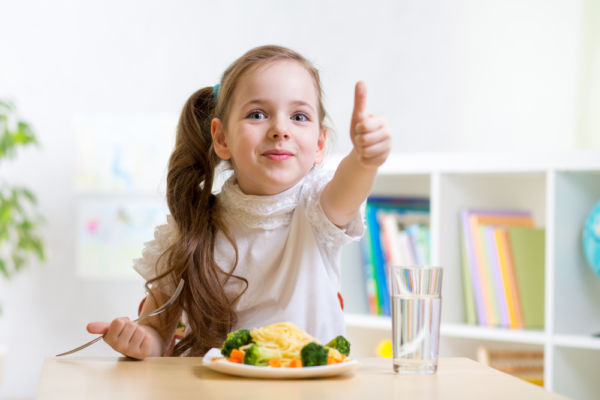 Υγιεινά tips για το φαγητό του παιδιού | imommy.gr