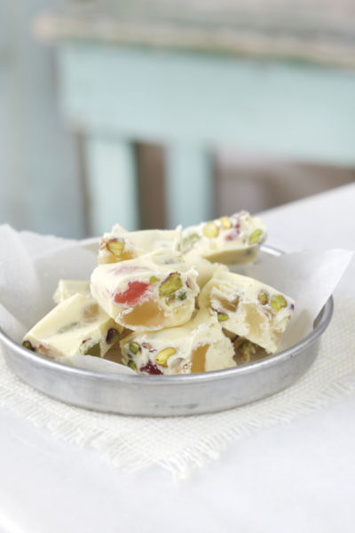 Λευκό γλυκό με λουκούμια | imommy.gr