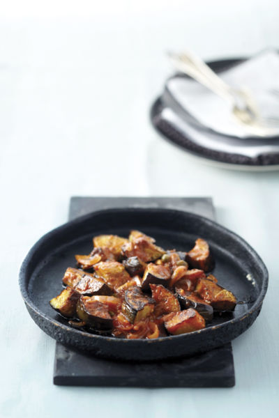 Μελιτζάνες με κρεμμύδια στο φούρνο | imommy.gr