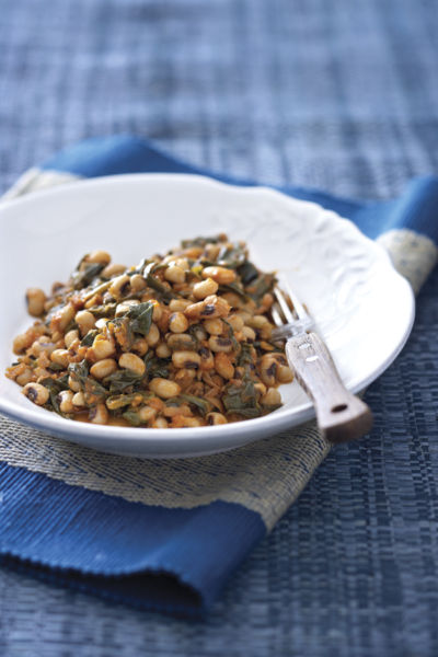 Φασόλια μαυρομάτικα με σπανάκι | imommy.gr