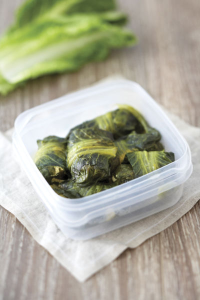 Μαρουλοντολμαδάκια με κοτόπουλο | imommy.gr