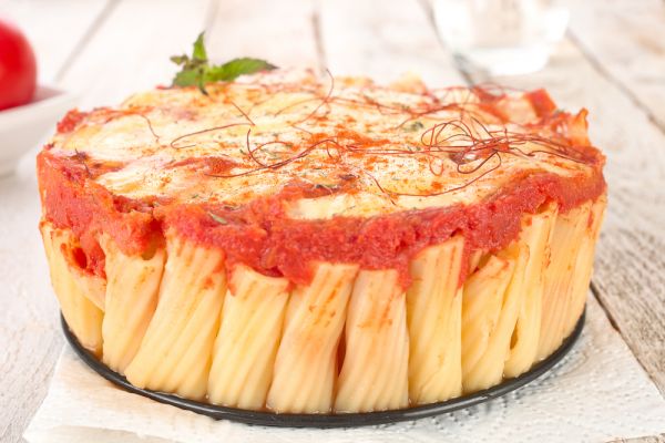 Πίτα από ριγκατόνι με ματάκια | imommy.gr