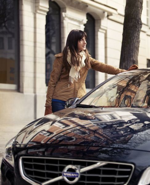 6 λόγοι για να διαλέξει μια μοντέρνα μαμά το Volvo V40 | imommy.gr