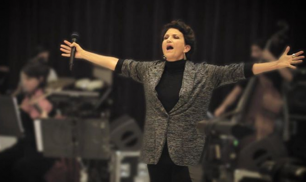 Άλκηστις Πρωτοψάλτη: Η αναμνηστική φωτογραφία με τη μητέρα της στην Αίγυπτο | imommy.gr