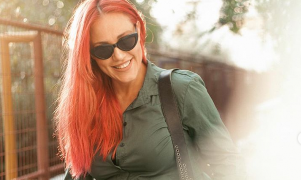 Η οικογενειακή φωτογραφία της Πηνελόπης Αναστασοπούλου λίγο προτού γεννήσει | imommy.gr