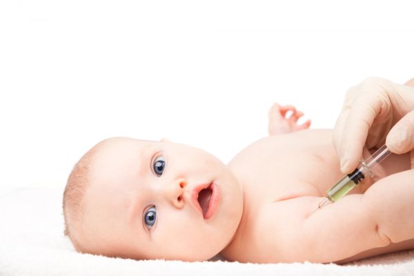 Τι να κάνω όταν το μωρό μου κλαίει στο εμβόλιο; | imommy.gr